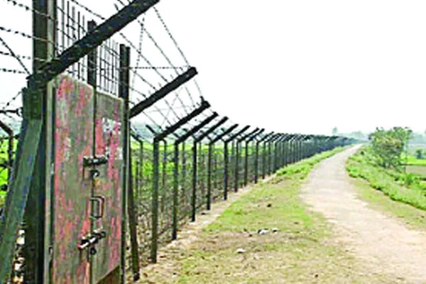 টাকার বস্তায় চড়ে সীমান্ত পার আওয়ামী লীগ নেতারা এখন অনেকেই শিলংয়ে