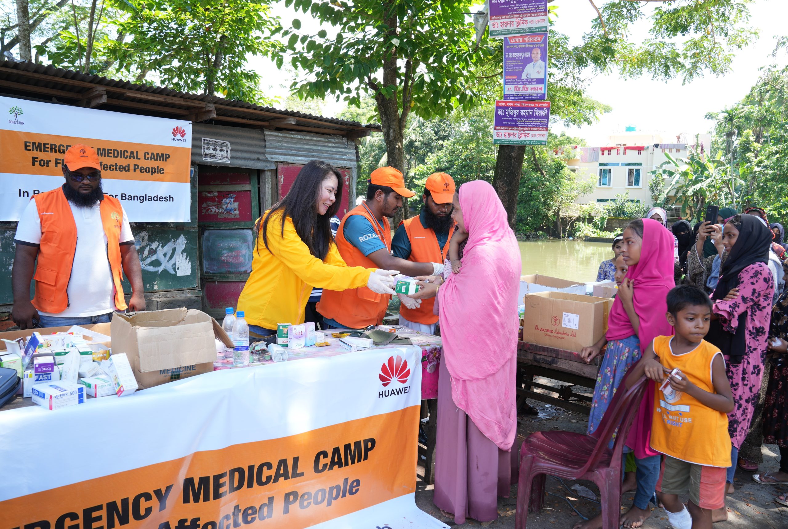 বন্যায় ক্ষতিগ্রস্তদের চিকিৎসা ও পুনর্বাসন সহায়তা দিচ্ছে হুয়াওয়ে