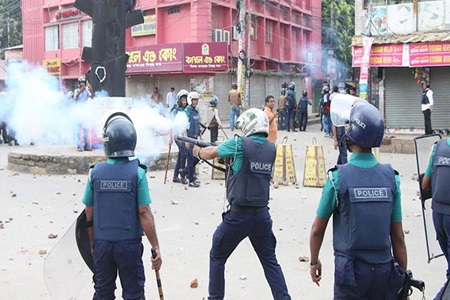 প্রতিটি ক্ষেত্রেই রাজনৈতিক হস্তক্ষেপ বন্ধ চায় পুলিশ