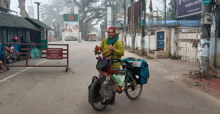 সাইকেলে ৪৭ টি দেশ ভ্রমণ শেষে পর্তুগিজ নারী বাংলাদেশে