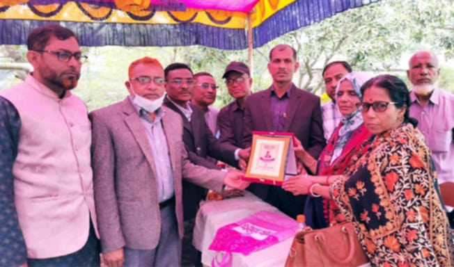 কালিগঞ্জ রোকেয়া মনসুর মহিলা কলেজের সহকারী অধ্যাপক সুফিয়া খাতুনের অবসরজনিত বিদায় সংবর্ধনা