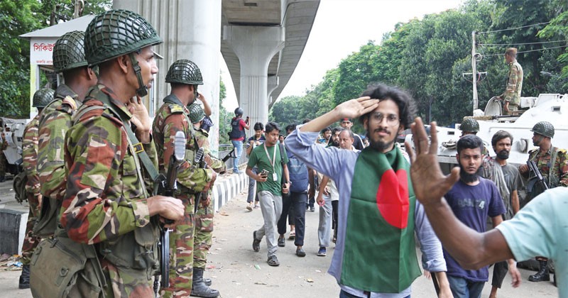 সোশ্যাল মিডিয়ায় মতপ্রকাশ এবং যোগাযোগ মাধ্যমের বিপ্লব ঘটিয়েছে গুজব রহস্যে তোলপাড়