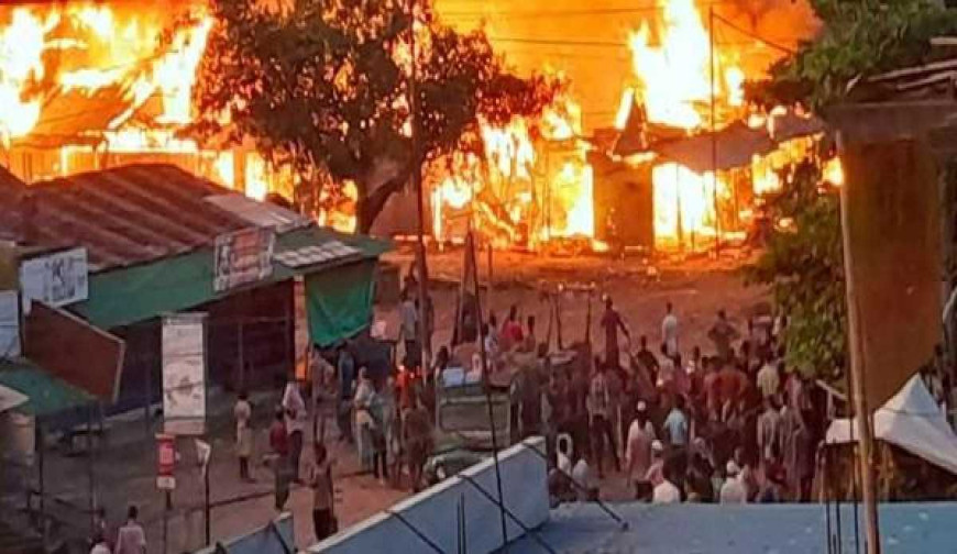 যশোরে কৃষক দল নেতা হত্যায় ২০ বাড়িতে আগুন বিক্ষুব্ধ জনতার