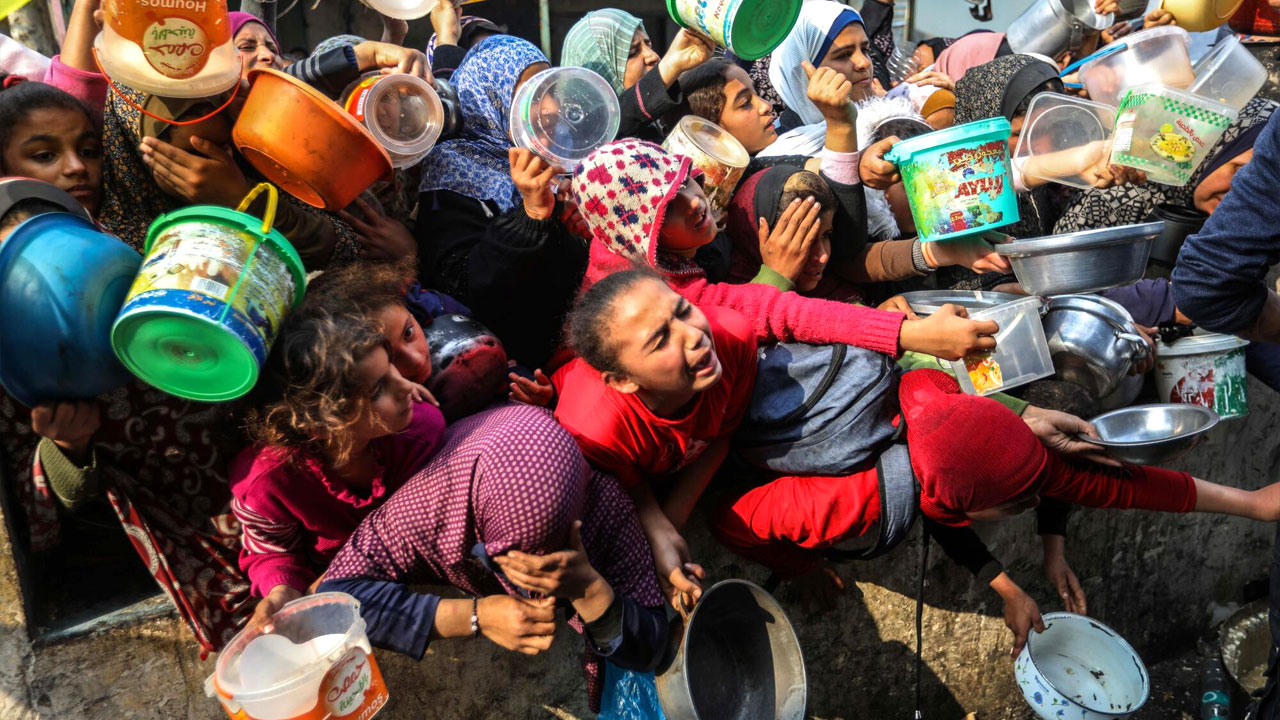 গাজায় ‘ক্ষুধার্ত’ ২০ লাখ ফিলিস্তিনি’ বললেন ডব্লিউএইচও প্রধান