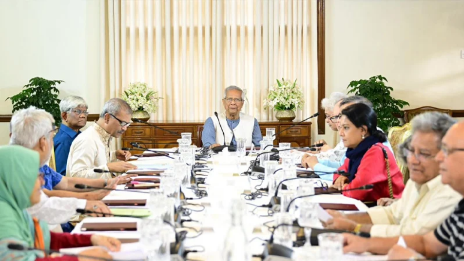 সংগঠনের কার্যক্রম নিষিদ্ধের বিধান যুক্ত করে সন্ত্রাসবিরোধী অধ্যাদেশ অনুমোদন করেছে উপদেষ্টা পরিষদ