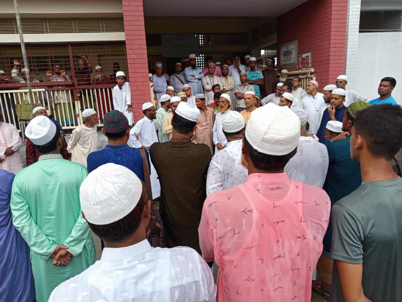  কালিগঞ্জের জনপ্রিয় শিক্ষক আজিজুর রহমান চিরনিদ্রায় শায়িত হলেন