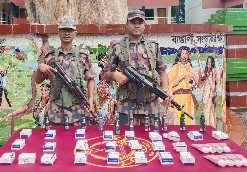সীমান্তে বিজিবির অভিযানে প্রচুর পরিমানে মদ গাজা সহ মাদকদ্রব্য আটক
