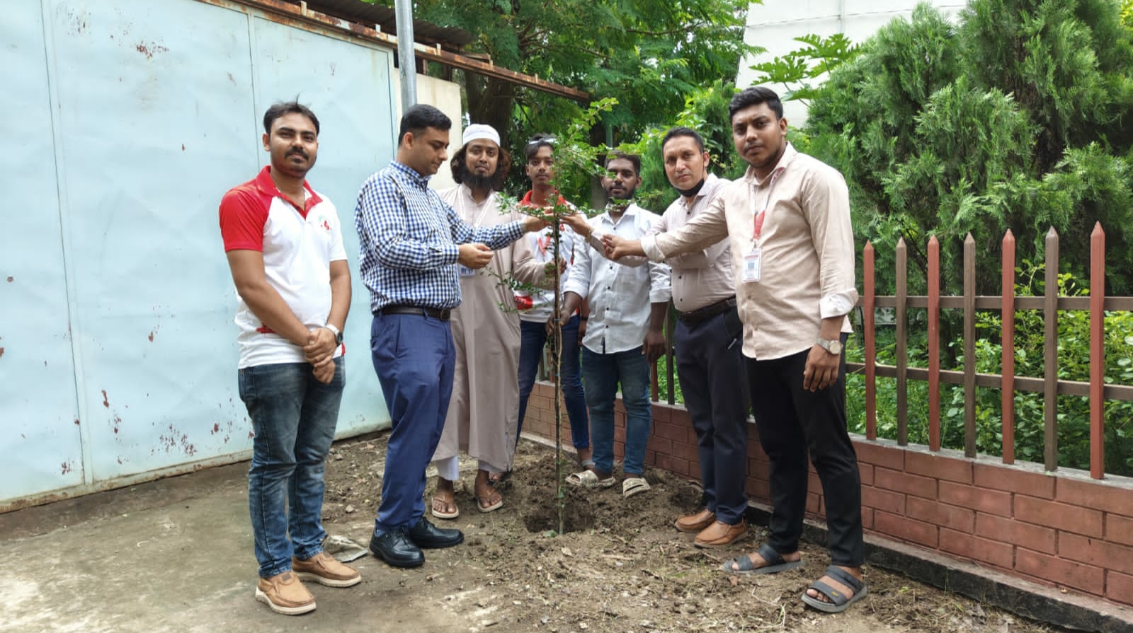 যশোরিয়ান ব্লাড ফাউন্ডেশন উদ্যোগে শার্শা বৃক্ষ রোপন কর্মসূচি  