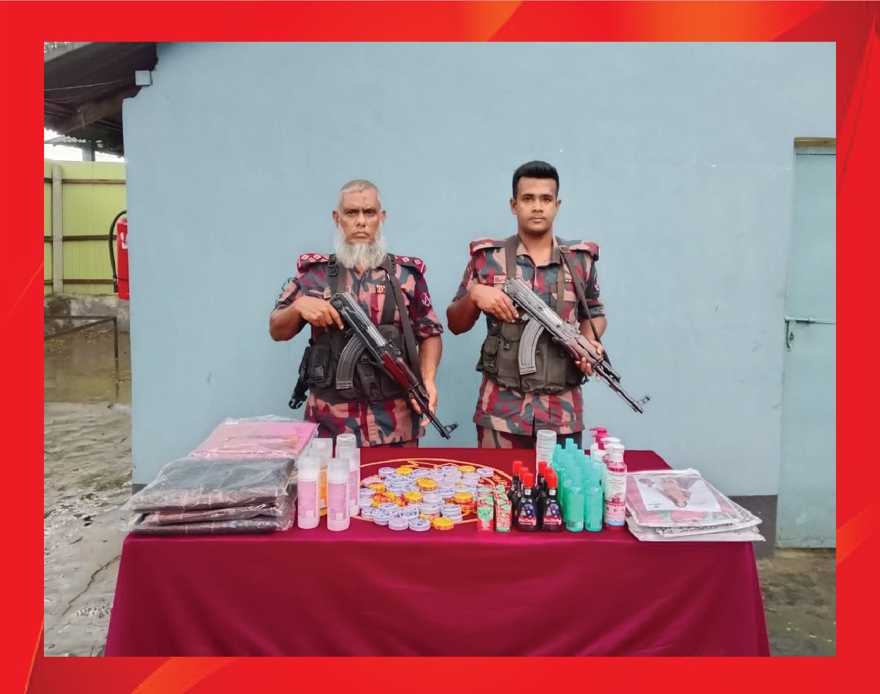 সীমান্তে অভিযান চালিয়ে অবৈধ চোরাচালানী মালামাল আটক করেছে বিজিবি