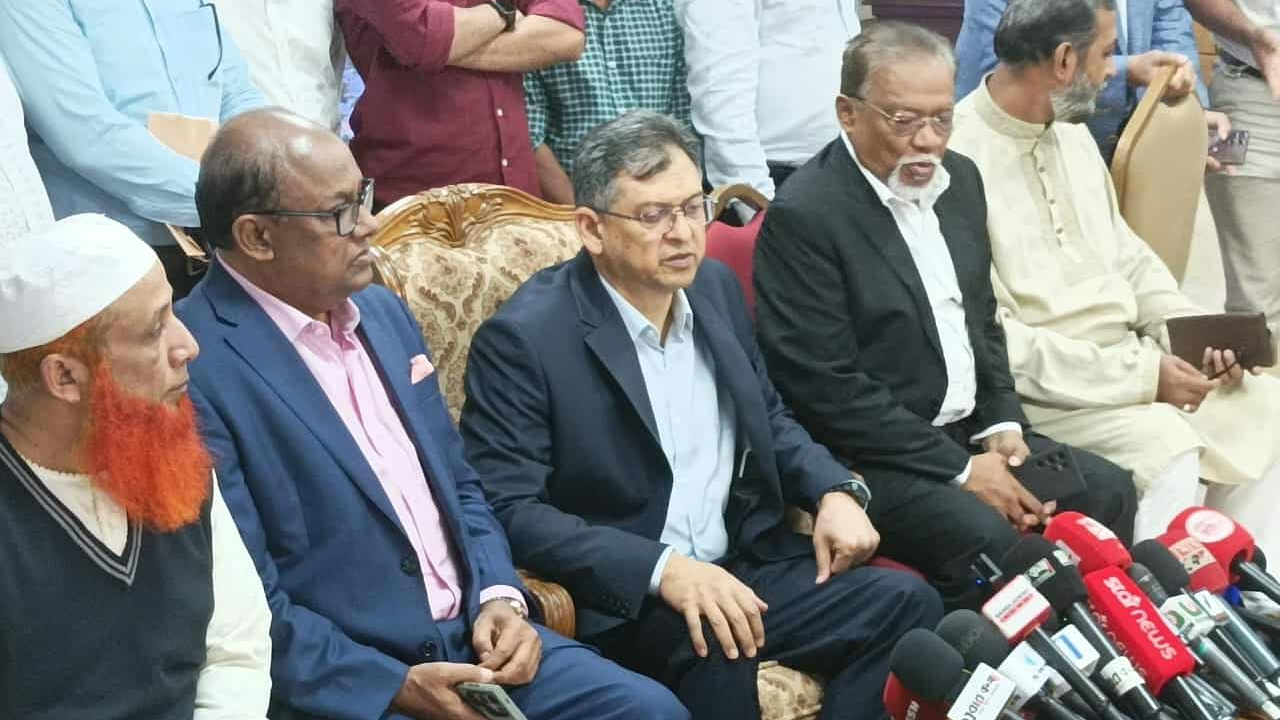 চারটি ছাড়া অন্যকোনো বিষয় সংবিধানে অন্তর্ভুক্ত করতে ইচ্ছুক নয় বিএনপি