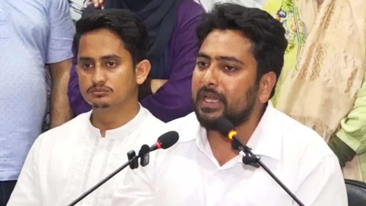 এনসিপি নেতাদের হত্যার উদ্দেশ্যেই মুজিববাদী সন্ত্রাসীরা হামলা করেছে – নাহিদ ইসলাম