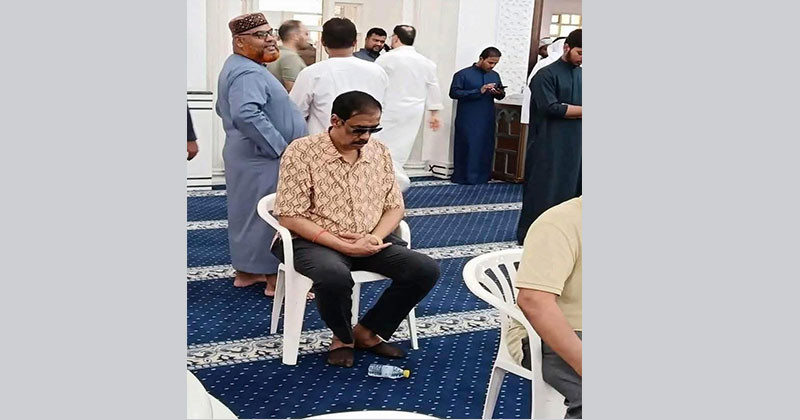 এবার দুবাইয়ের মসজিদে দেখা গেল ‘ফ্যাসিস্ট শামীম ওসমান’কে