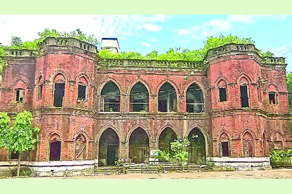 চট্টগ্রামের সেই আভিজাত্যের নাচঘর!