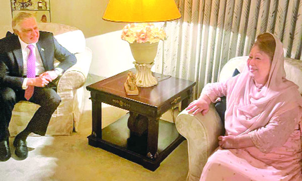 বেগম জিয়ার সাথে পাকিস্তানের উপ-প্রধানমন্ত্রীর সাক্ষাৎ