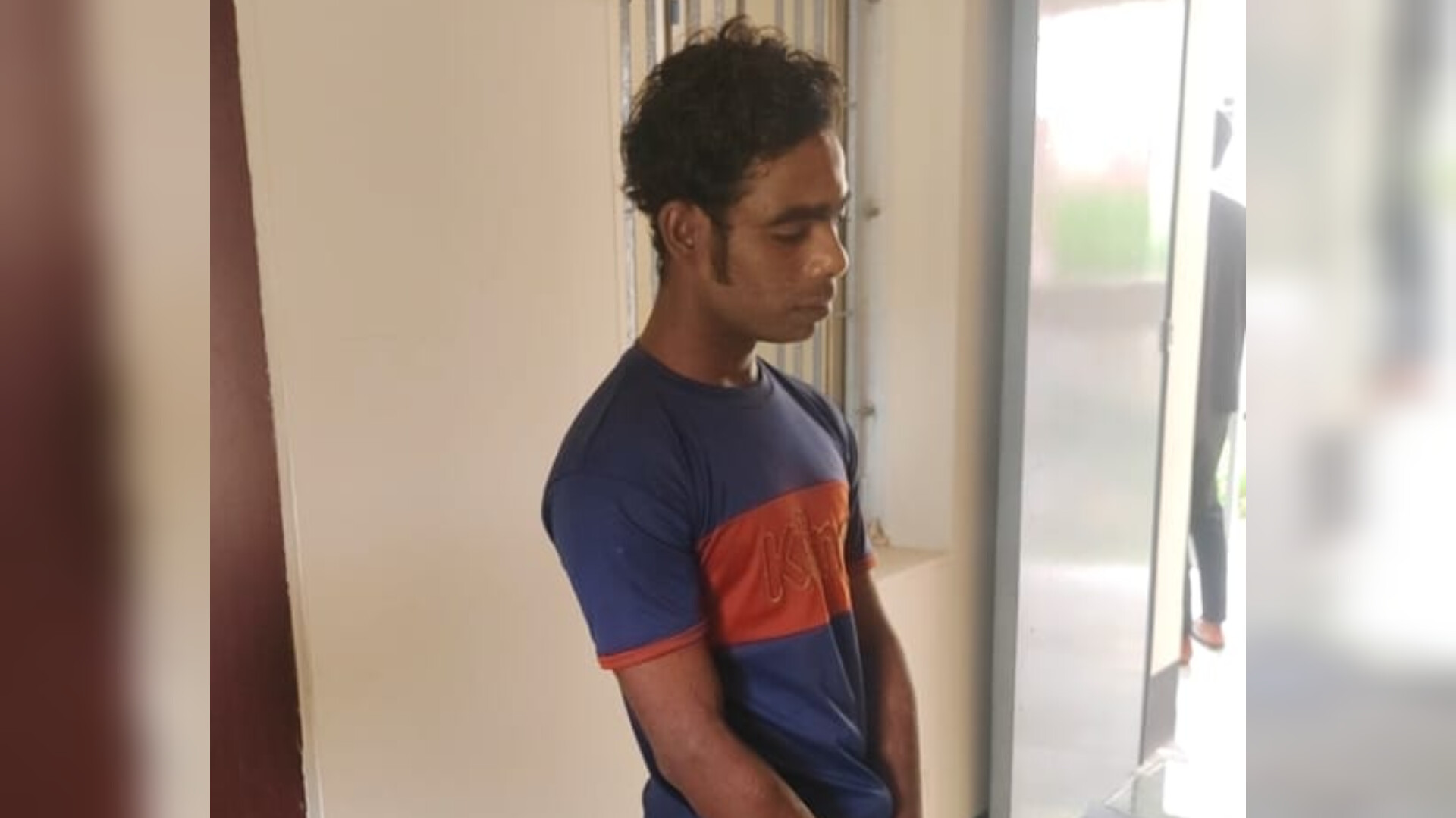 ঝিকরগাছায় শিশু ধর্ষণের অভিযোগে মামলা : ধর্ষক আটক