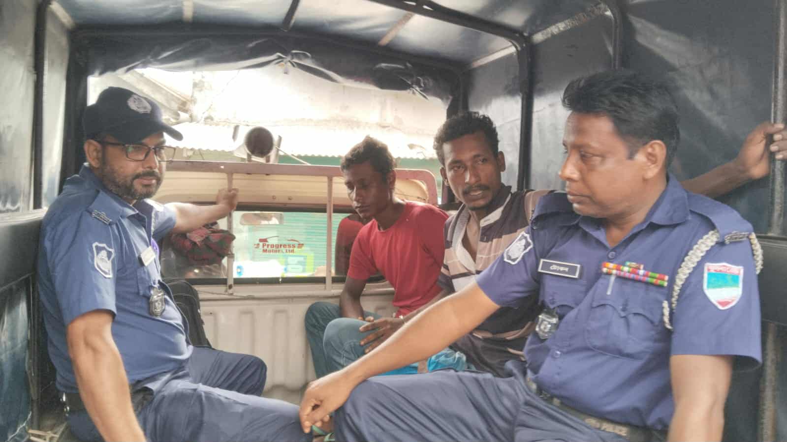 কালিগঞ্জে ইয়াবাসহ দুই মাদক ব্যবসায়ী আটক