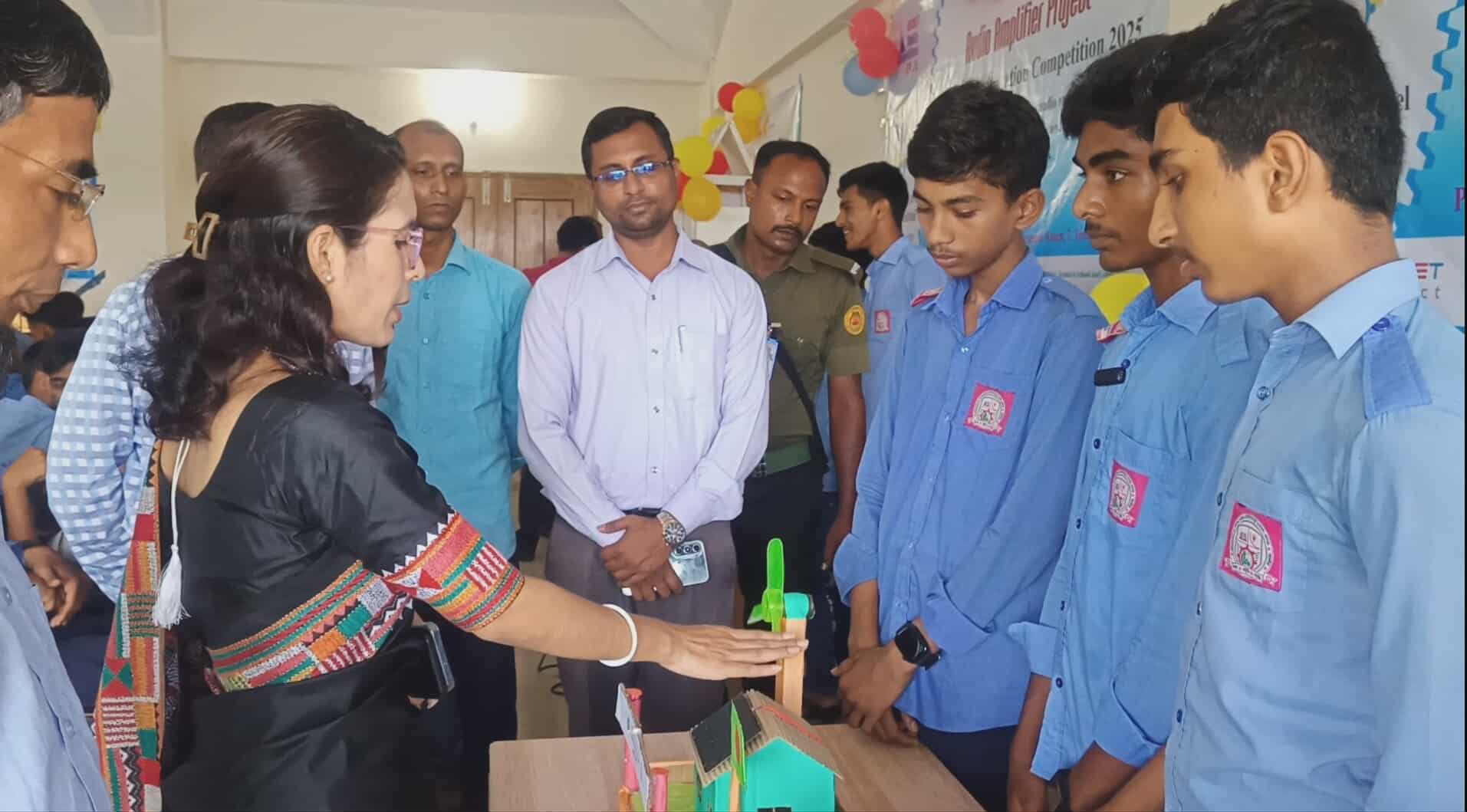 কালিগঞ্জ টেকনিক্যাল স্কুলে দক্ষতা ও উদ্ভাবন প্রতিযোগিতা: ব্যাতিক্রমী বিভিন্ন প্রকল্প প্রদর্শন