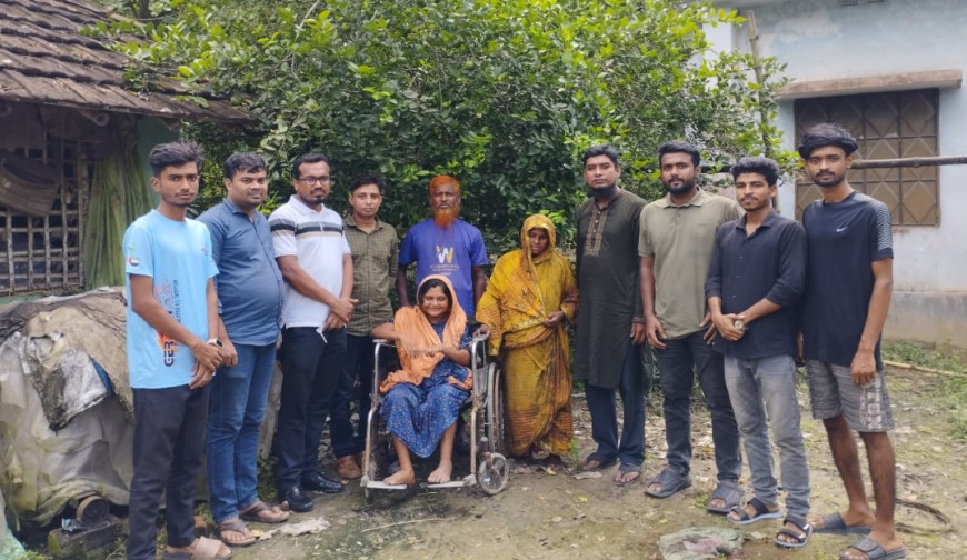 নাভারণে প্রতিবন্ধী হোসনা আরার বাড়িতে সহকারী অ্যাটর্নি জেনারেল