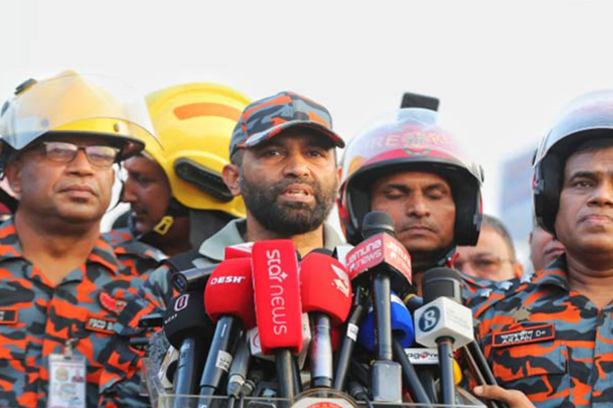 কার্গো ভিলেজের আগুন সাড়ে ২৬ ঘণ্টা পর পুরোপুরি নিভলো