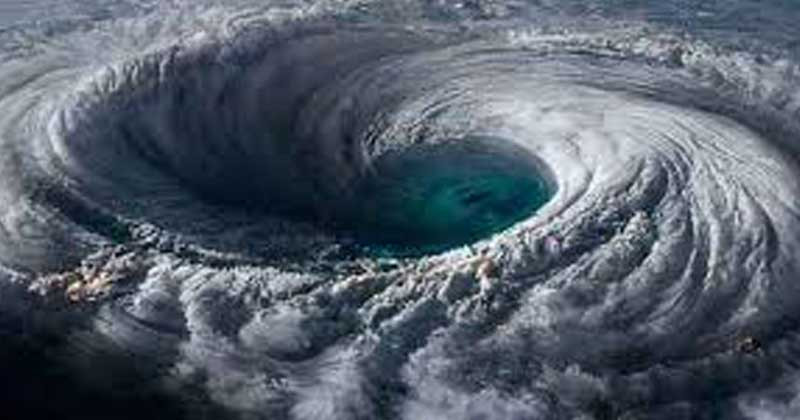 ঘূর্ণিঝড় ‘মন্থা’ ভারতের উপকূলে আঘাত হেনেছে ১৫জেলায় জন জীবন বিপর্যস্ত!