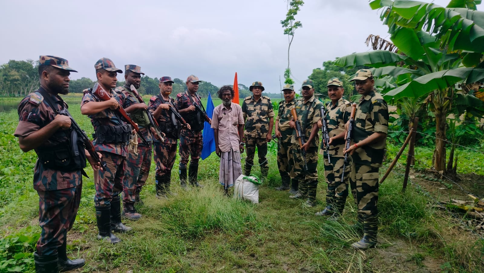শার্শা সীমান্তে বিএসএফের হাতে আটক বাংলাদেশীকে পতাকা বৈঠকের মাধ্যমে ফেরত