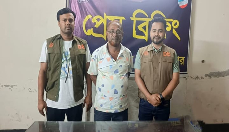 যশোরে চোরাই ট্রাক উদ্ধার, ব্যবসায়ী নেতা মাসুদ আলম আটক