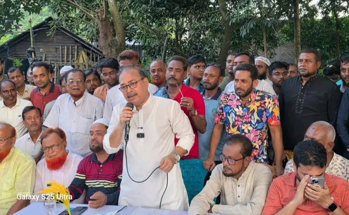 শার্শার বাহাদুরপুর, শাখারীপোতা ও বোয়ালিয়া বাজারে মফিকুল হাসান তৃপ্তির উঠান বৈঠক