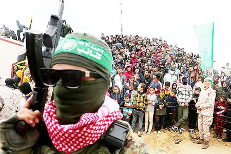 হামাস নিরস্ত্র হোক তা ৭০ ভাগ ফিলিস্তিনী চান না