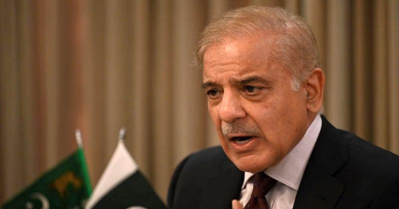 ইসলামাবাদে আত্মঘাতী হামলায় জড়িত ভারত: পাকিস্তানের প্রধানমন্ত্রীর