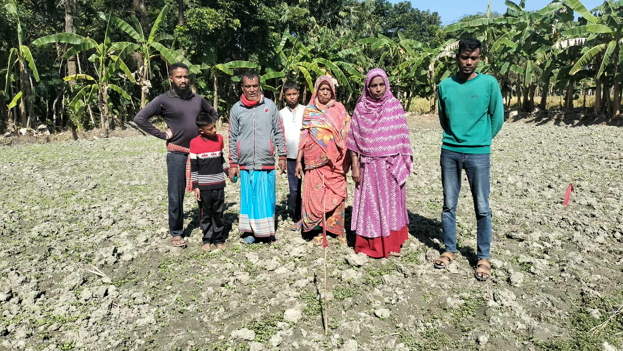 কালিগঞ্জের পল্লিতে পৈত্রিক সম্পত্তি জবরদখলের অভিযোগ-ঘর নির্মাণের হুমকি