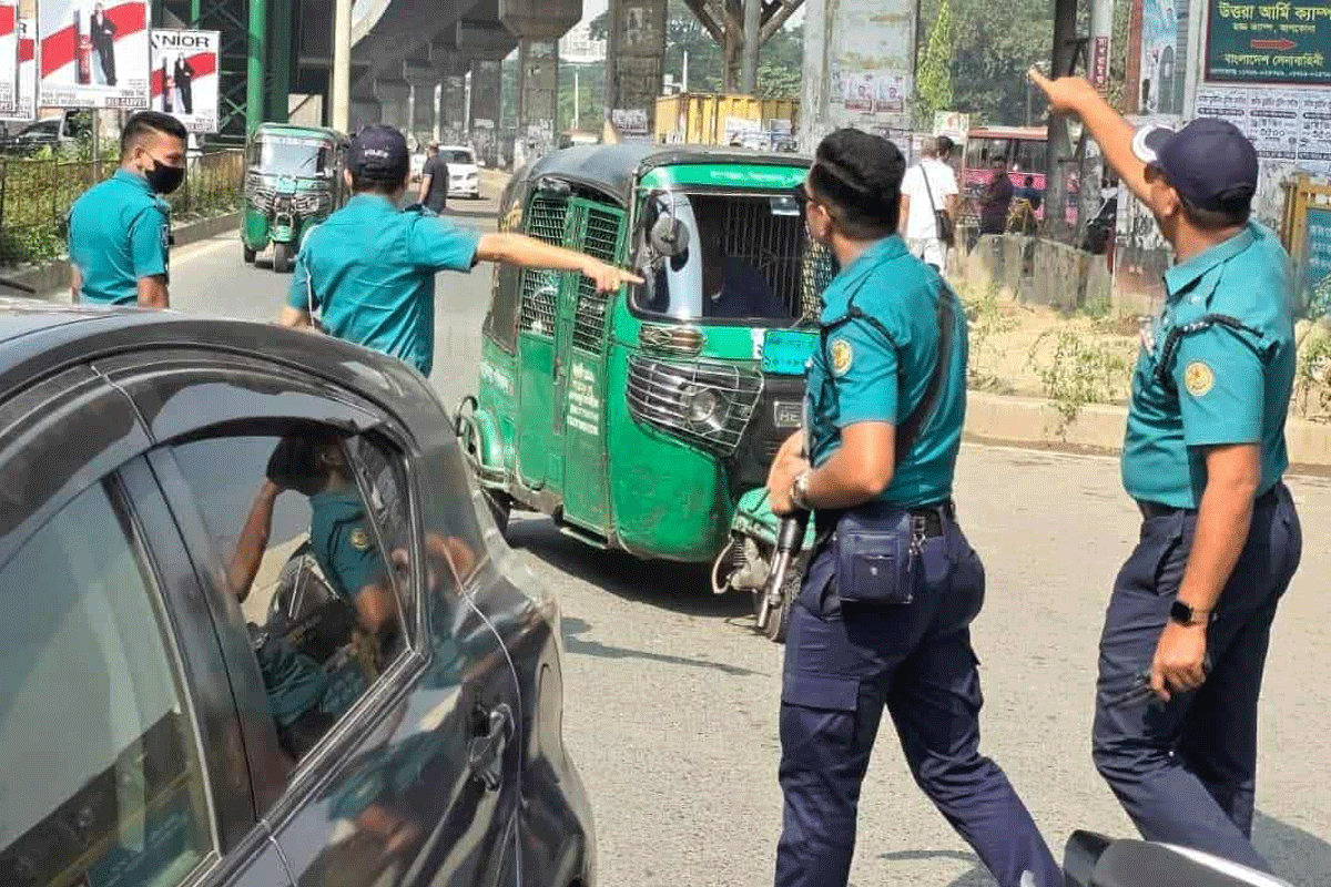 রাজধানীর গুরুত্বপূর্ণ স্থানে চলছে তল্লাশি