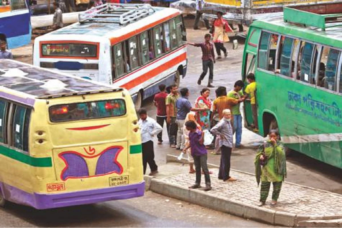 ‘সোমবার সারা দেশে যানবাহন চলবে’-ঘোষণায় পরিবহন শ্রমিক ফেডারেশন