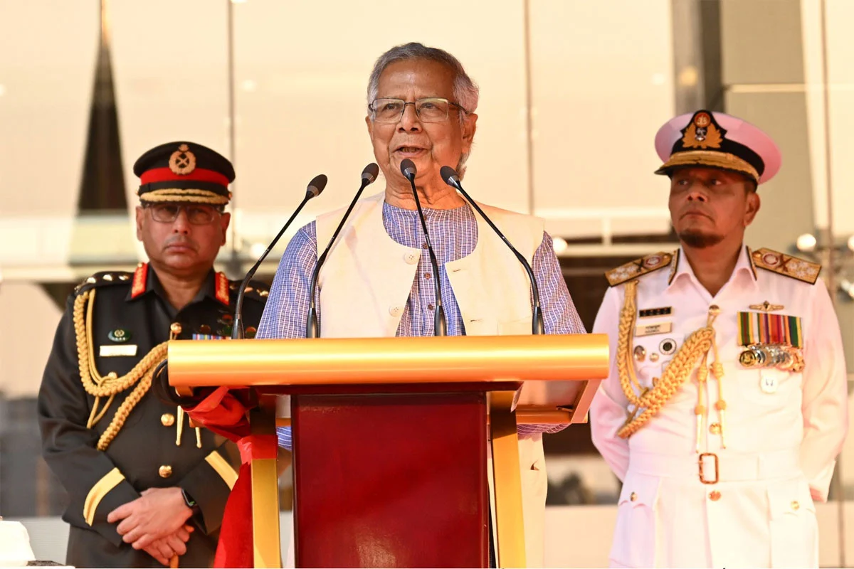 ‌‘শান্তিপূর্ণ নির্বাচন আয়োজনে সশস্ত্র বাহিনীকে সর্বোচ্চ দক্ষতা-পেশাদারিত্ব দেখাতে হবে’- প্রধান উপদেষ্টা