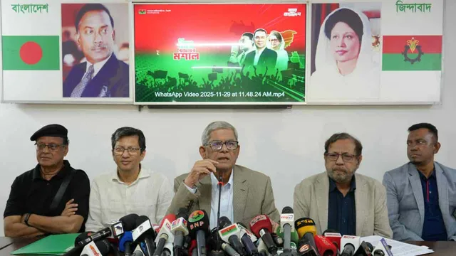 খালেদা জিয়ার শারীরিক অবস্থা সঙ্কটাপন্ন বিদেশ নেয়ার মতো স্থিতিশীল নন -মির্জা ফখরুল