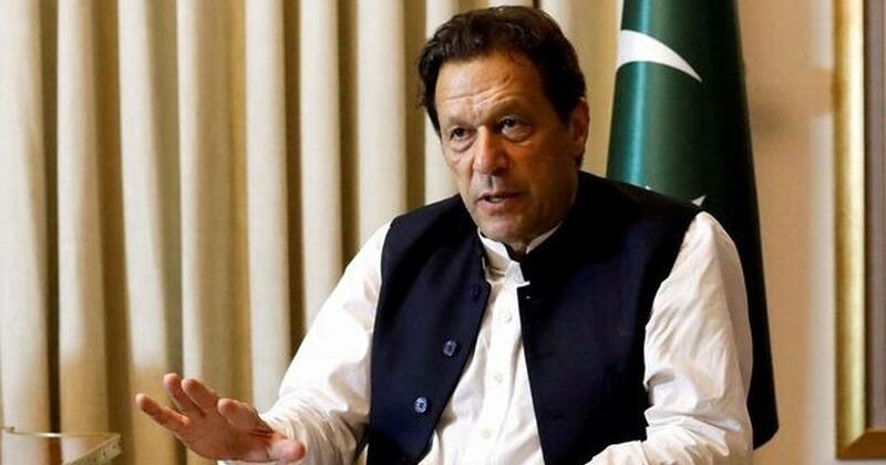 তিন সপ্তাহেও দেখা করতে পারেননি পরিজনেরা, ইমরান খানের স্বাস্থ্য নিয়ে উদ্বেগ!