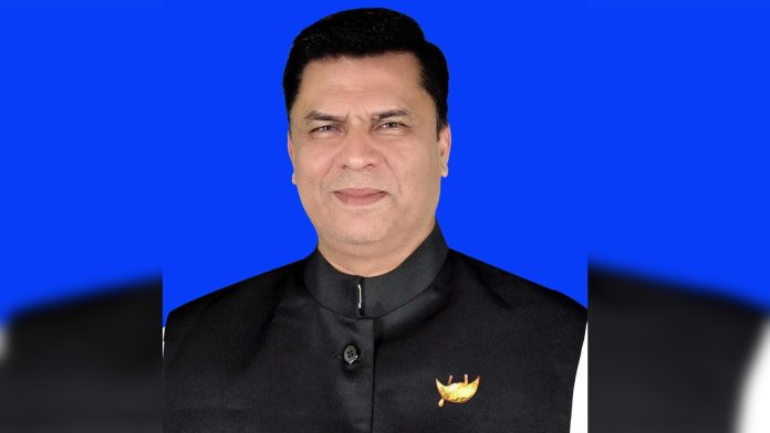 শেখ পরিবারের অপকর্মের মাস্টারমাইন্ড কাজী ফয়েজকে গ্রেফতার