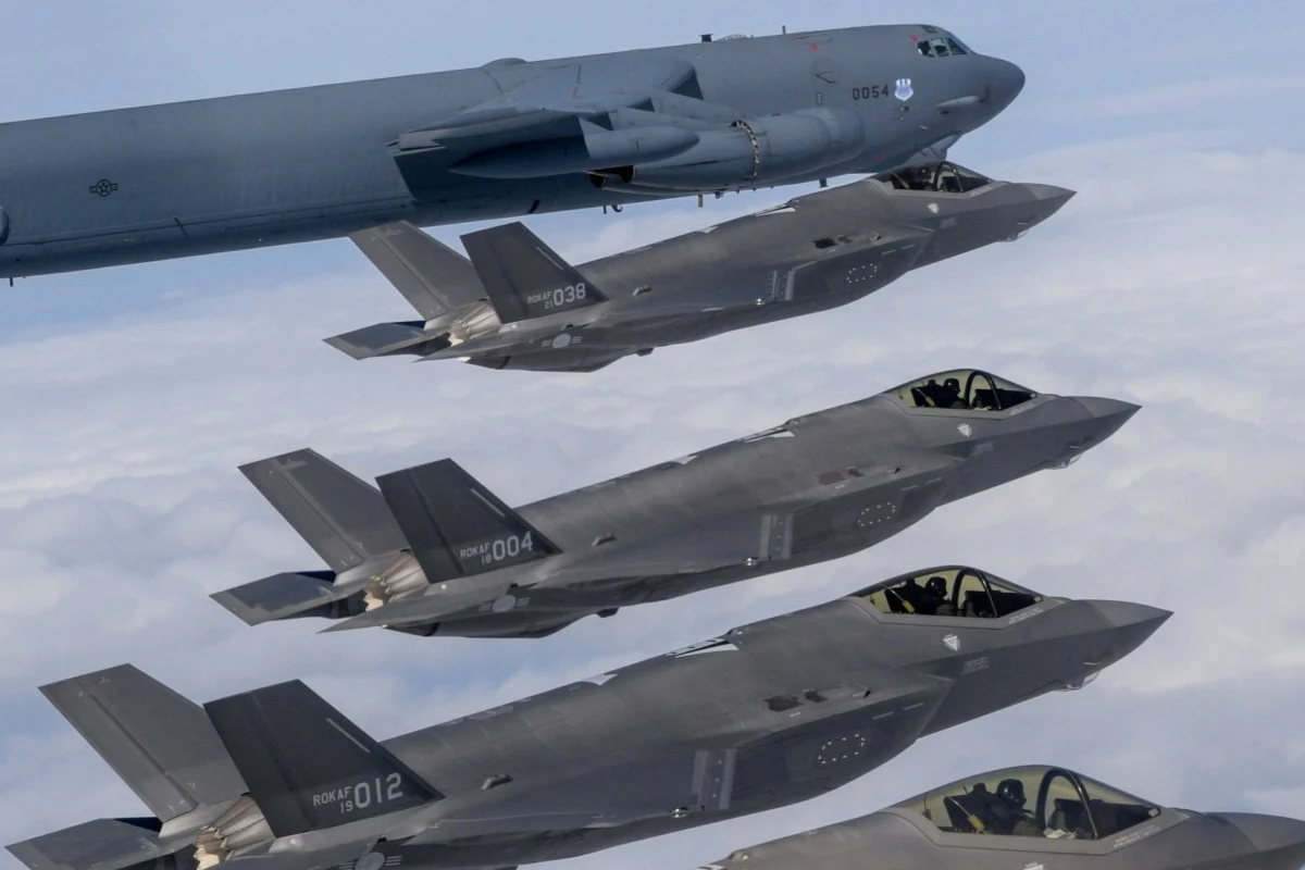 যুদ্ধ থেকে রমরমা ফায়দা লুটছে অস্ত্র নির্মাতা কোম্পানী গুলো