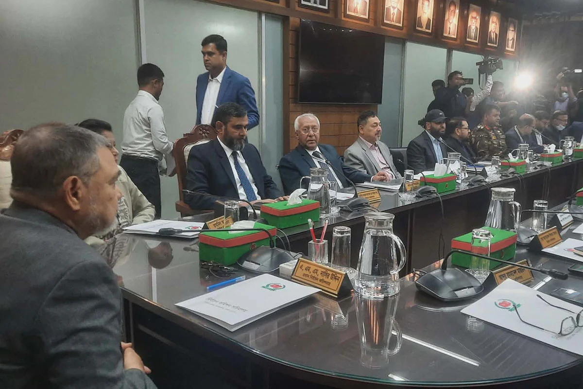 ‘নির্বাচন হবেই, আইন-শৃঙ্খলা বাহিনী অ্যাক্টিভলি কাজ করছেন দৃঢ়তার সাথে বললেন ইসি সানাউল্লাহ