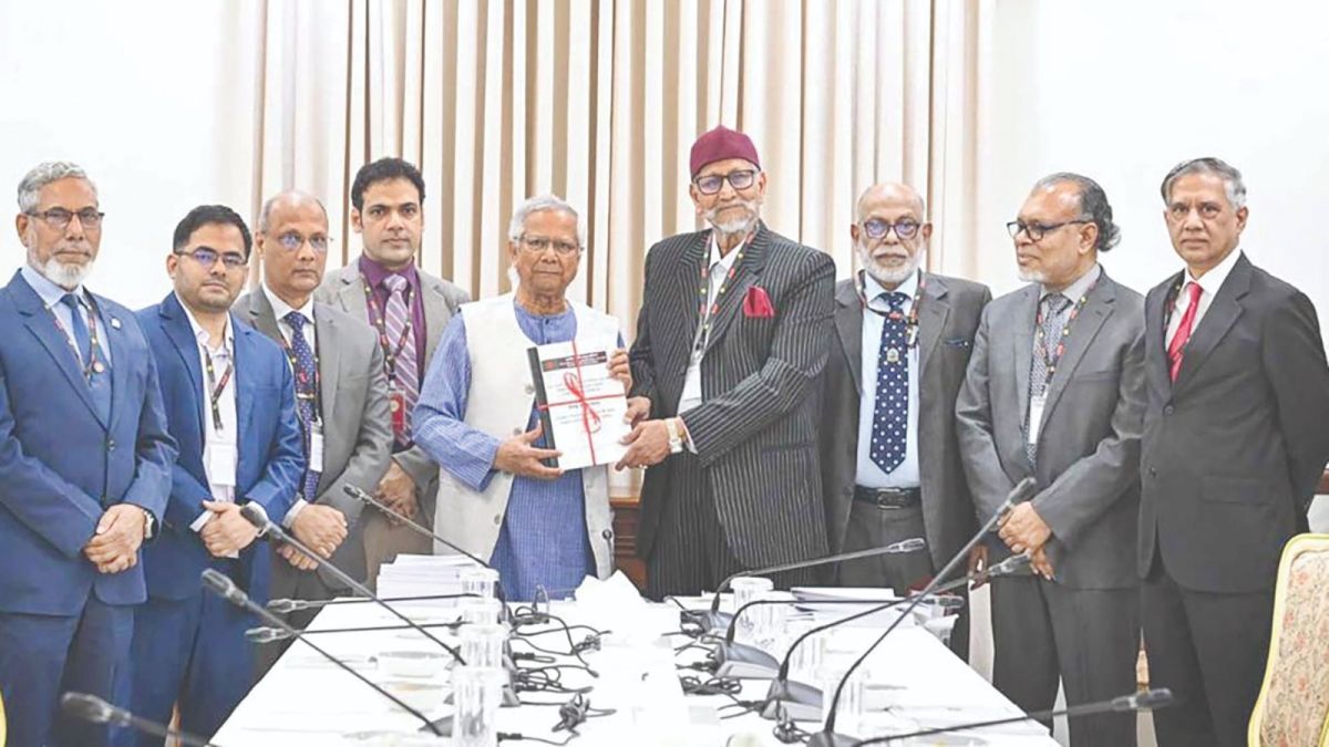 বিডিআর হত্যাকান্ডের স্বাধীন তদন্ত কমিশনের প্রতিবেদনঃ দলগতভাবে জড়িত আওয়ামীলীগ, মূল সমন্বয়ক তাপস