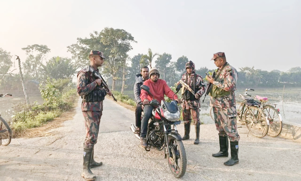 ওসমান হাদি গুলিবিদ্ধের ঘটনায় বেনাপোলে বিজিবির কঠোর নজরদারি