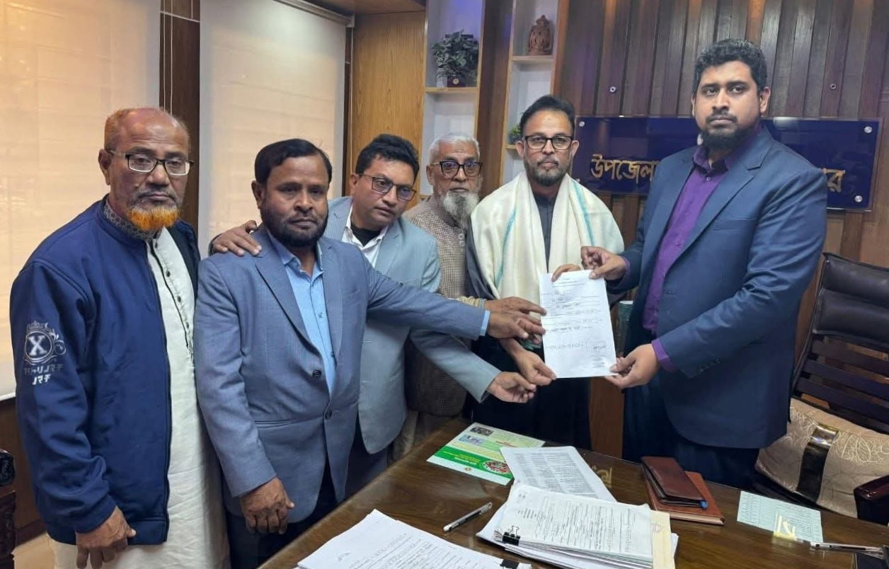 যশোর শার্শা-১ আসনে বিএনপির মনোনয়নপত্র জমা দিলেন লিটন