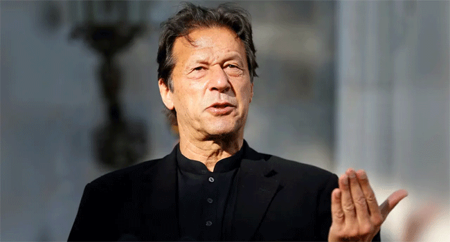 বোন উজমা খান সাক্ষাতের পর বললেন, সুস্থ আছেন ইমরান খান