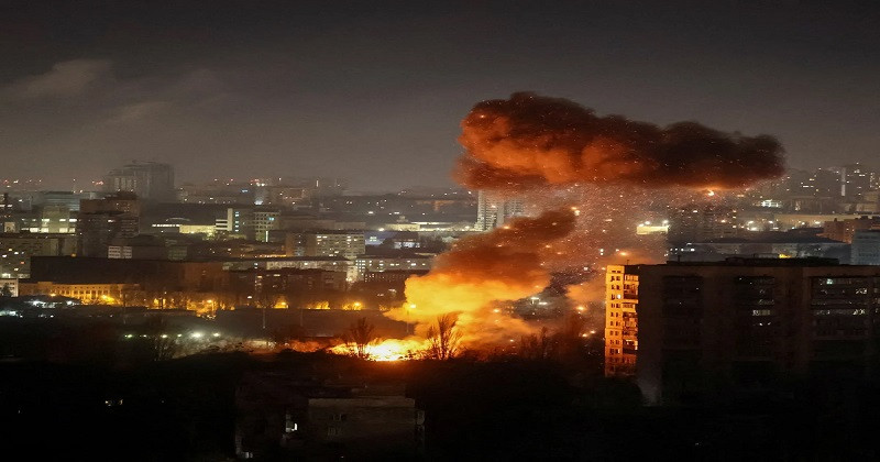 রাতভর রুশ হামলায় কিয়েভে নিহত-২