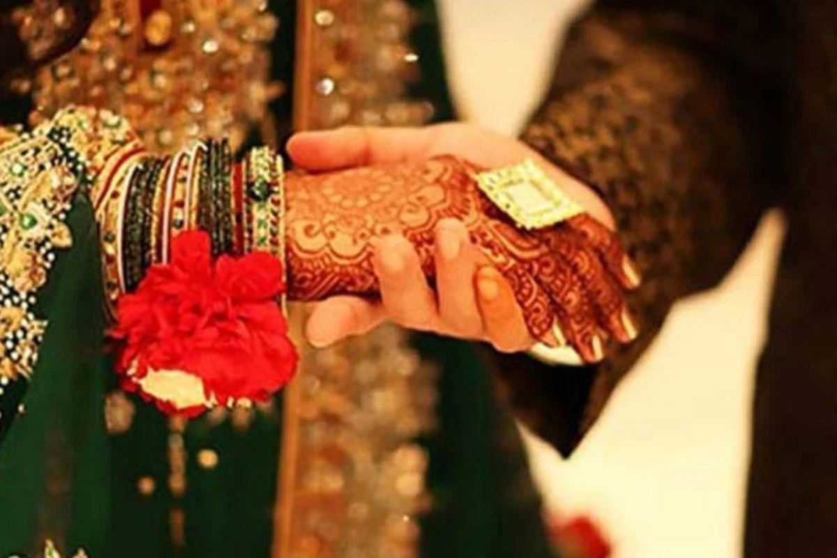 সংযুক্ত আরব আমিরাতে বিয়ে করলেই মিলবে ১৬ লাখ আর সন্তান জন্ম দিলেই দ্বিগুণ!