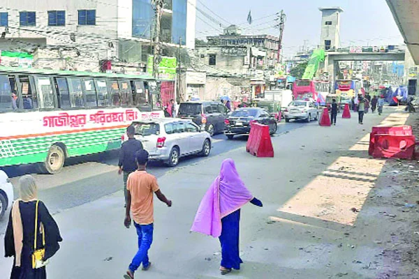 বিআরটি কি ভেঙ্গে যাচ্ছে!