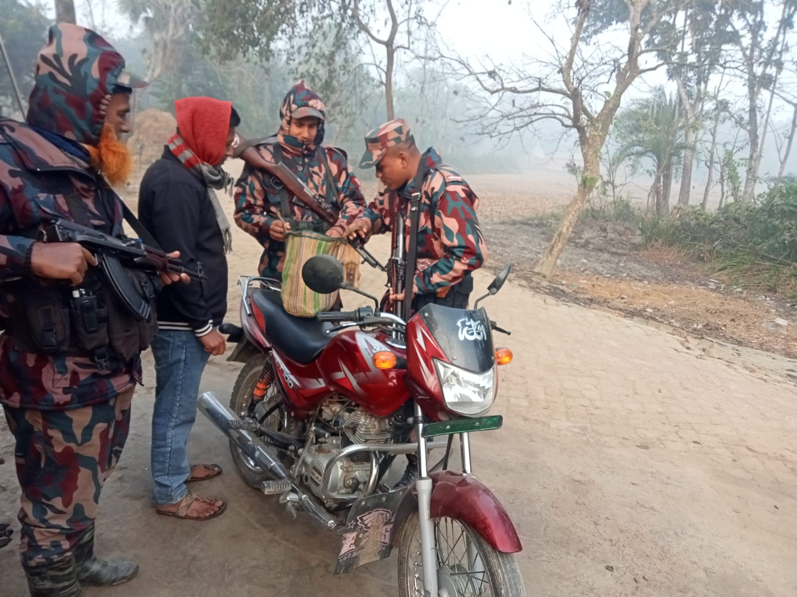 যশোরের সীমান্ত এলাকায় নিরাপত্তা জোরদার ৪৯ বিজিবির