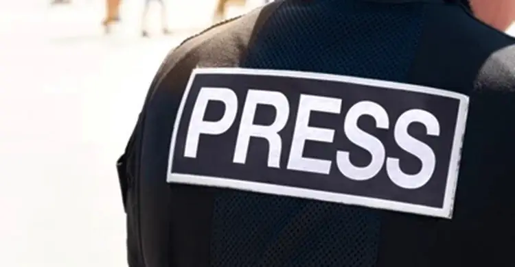 অনলাইনে নয়, সাংবাদিক কার্ড ম্যানুয়ালি ইস্যু করবে ইসি