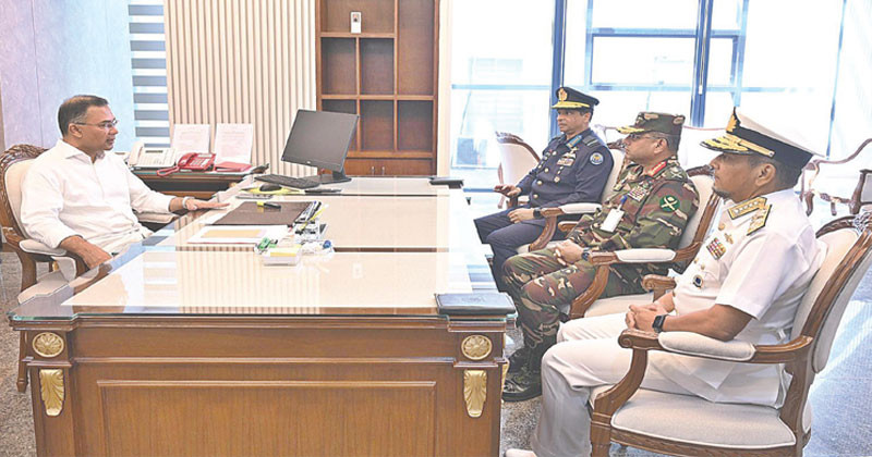 দ্বিতীয় দিনেই সচিবালয়ে ভিন্ন চিত্র, শনিবারেও অফিস করবেন প্রধানমন্ত্রী