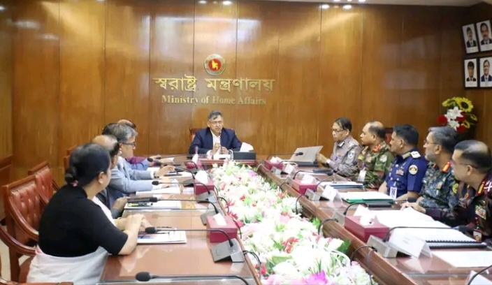 পুলিশের কাজে অবৈধভাবে কেউ বাধা দিতে পারবে না- স্বরাষ্ট্রমন্ত্রী