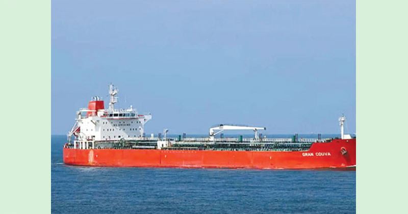 জ্বালানি নিয়ে আসছে আরো ৪টি, ডিজেল জেট ফুয়েল নিয়ে জাহাজ চট্টগ্রাম বন্দরে